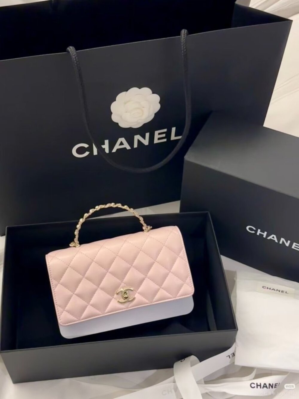 Classic CHANEL   bag: A Stylish and Versatile Choice for Elegance